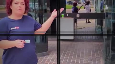 Auditor arrested for filming a bank from the sidewalk part1 #1stamendment #law #cops #policing