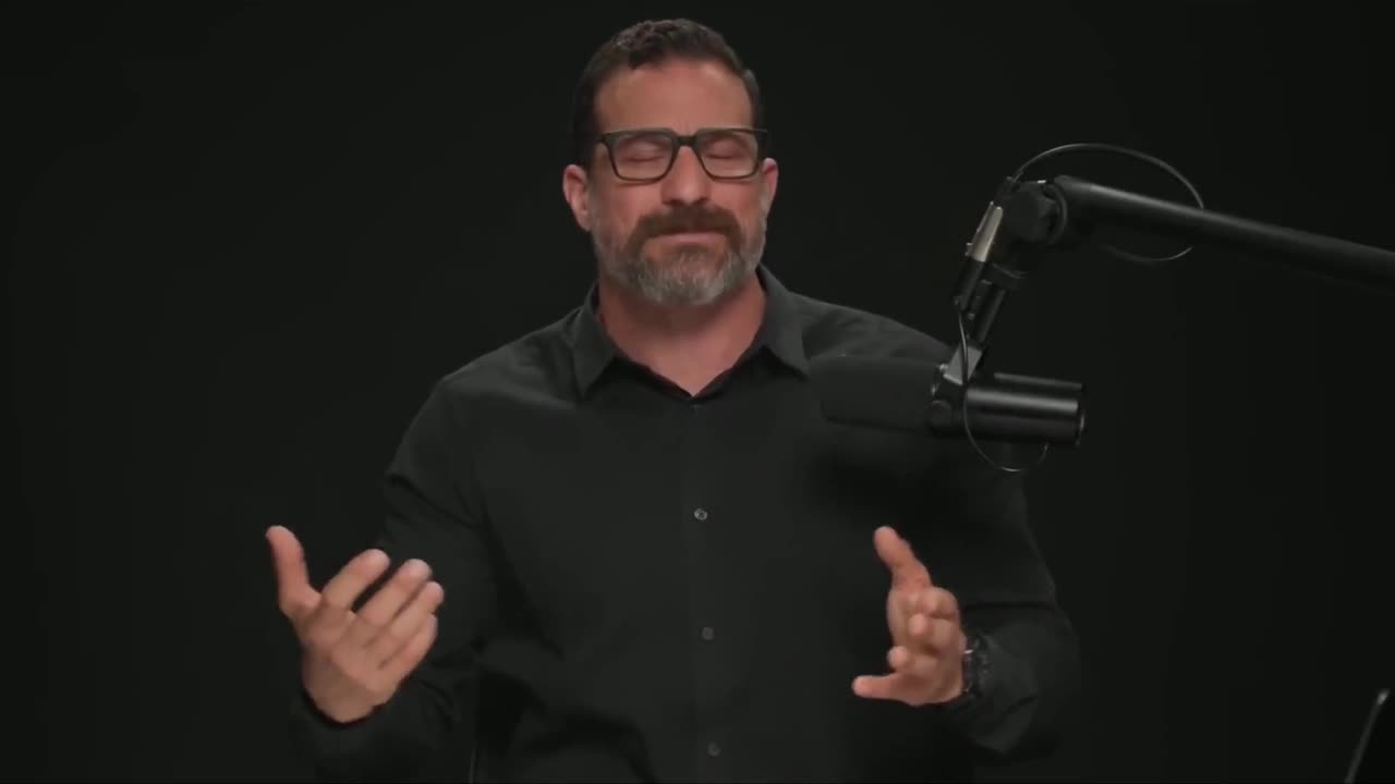Cortisol: Stress's Lingering Effect - Andrew Huberman #cortisol #stressresponse #hpaaxis