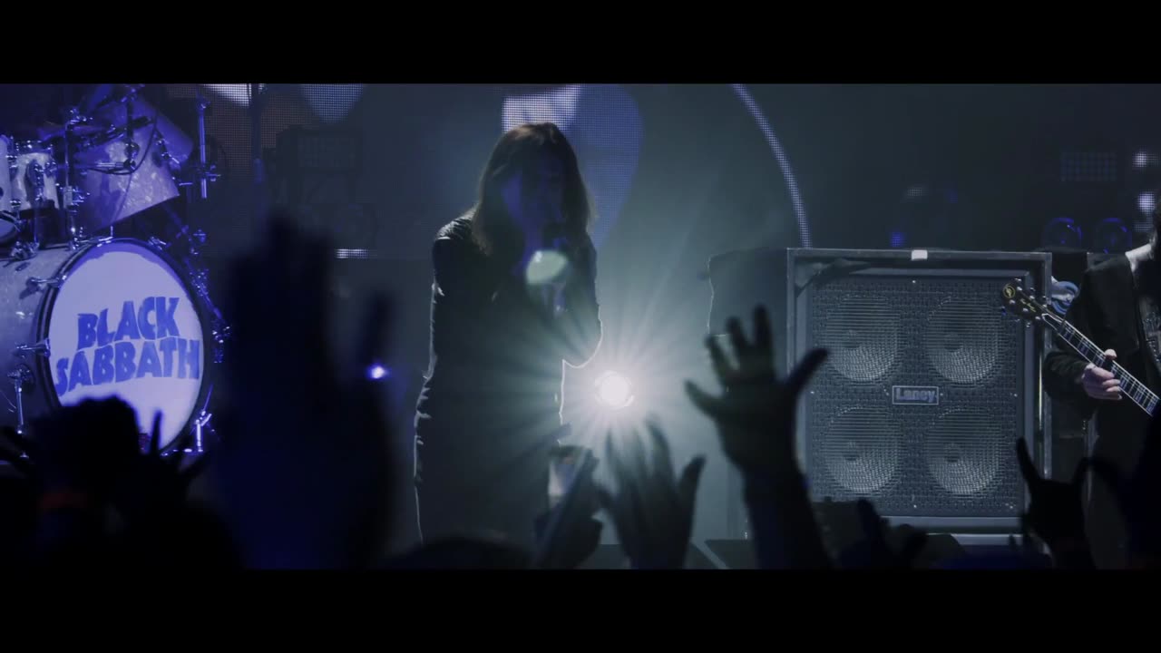 Under The Sun / Every Day Comes & Goes - Black Sabbath (live)