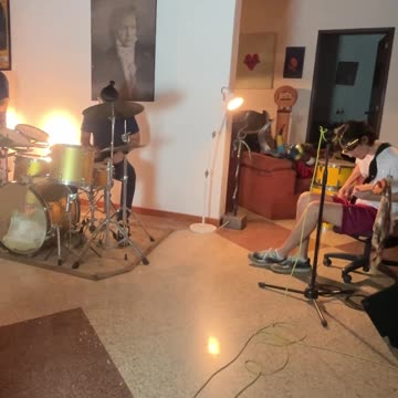 Gabriel Gollo @gabozoller bass solo in the closing part of AcÀ's original instrumental "El Roxy."