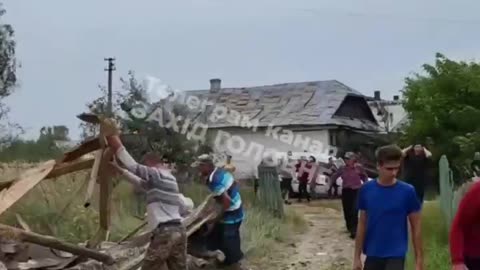 🇺🇦✈️❗️In Volyn, during training flights, a munition fell from a fighter jet on a residential