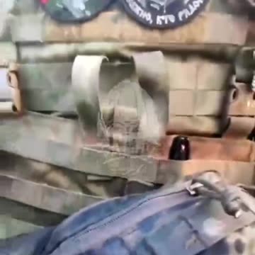 Don't text and drive, come guys get it together