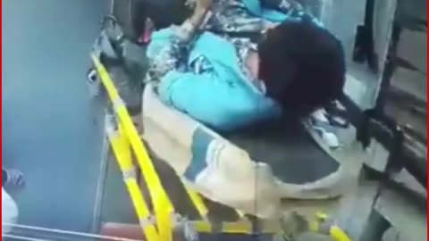 Surat | BRTS Bus Driver Assaulted, CCTV Video Goes Viral