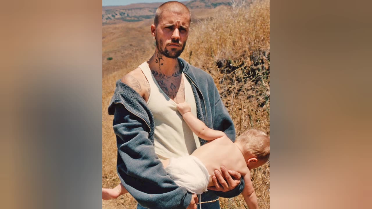 Justine bieber, shares family photo