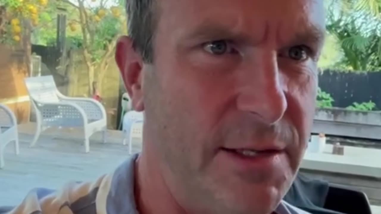 WHO! Who? 😂| A Stand in the Park & Brady Gunn