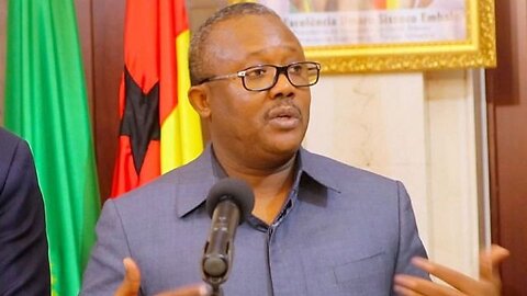 EMBALÓ, ESSE VIGARISTA QUE CHEGOU AO PODER PELA FRAUDE