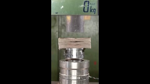 How strong is money? 😱🫣 #realmoney #hydraulicpress #crushing #viral