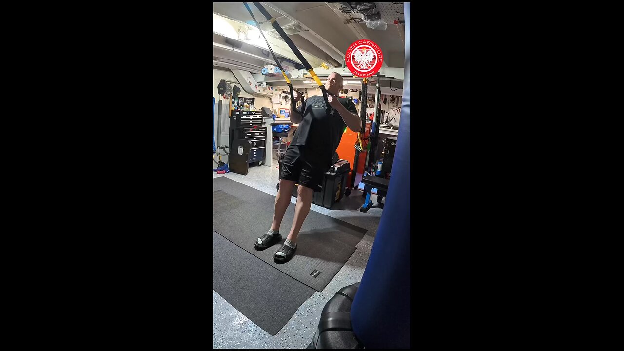 TRX Strap Rows for a Strong Back 💪🔥 #BackW