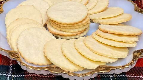 Lemony Butter Cookies are like Old-fashioned Moravian Lemon Crisps