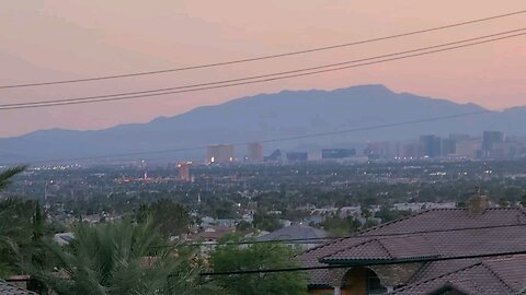 Did you SEE tonight's Las Vegas sunset? Check THIS out! 06.10.2025 #follow #lasvegas #travel #gaming