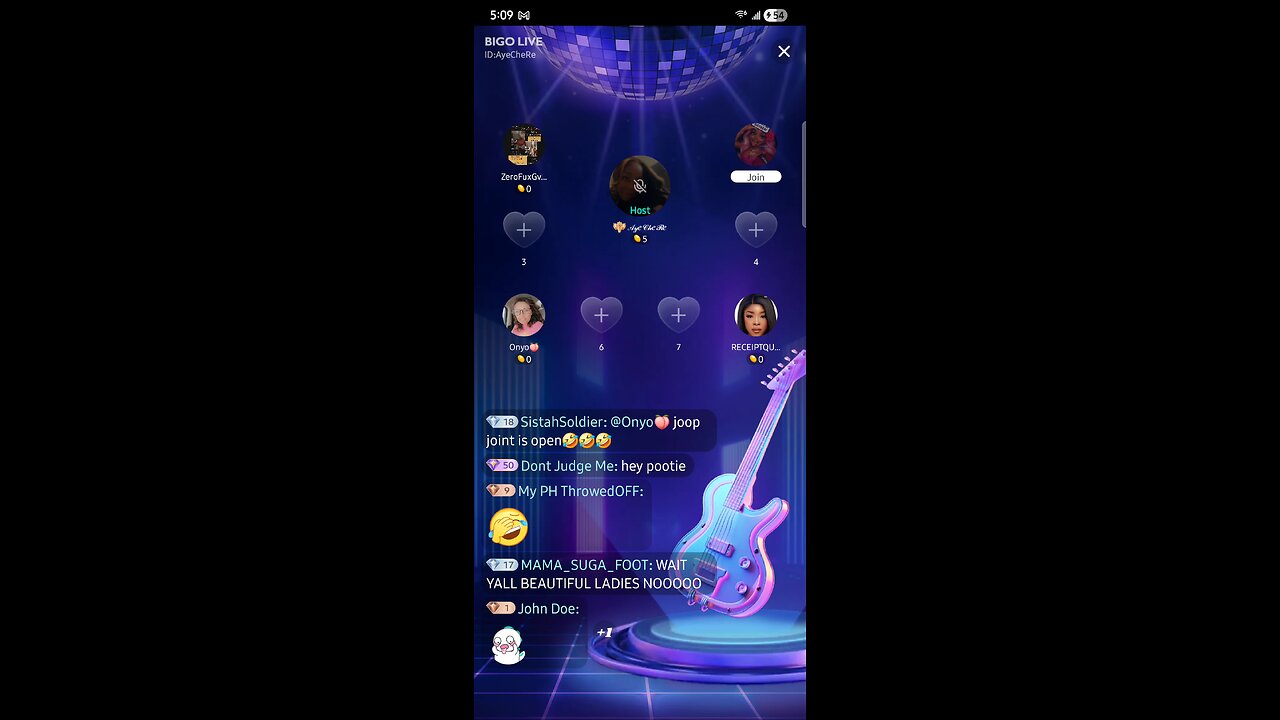 RECEIPT QUEEN READS ZEROFUXGVN FOR TALKING TO EBBIMAY. THEY BANG IT OUT ON ZERO LIVE #BIGOLIVE