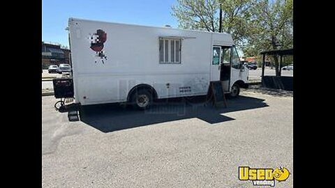 2006 17' Ford E450 Barbecue Food Truck | Mobile BBQ Unit for Sale in Saskatchewan!