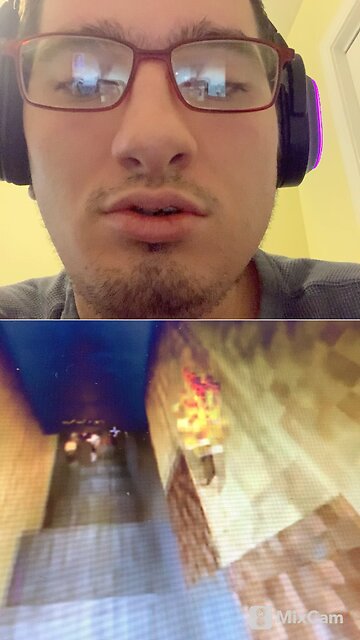 My reaction to mmjoemele #playingminecraft