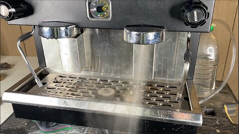 Pre-Infusion Espresso Machine Group Heads Demo - Astra 2-Group Mega IIc