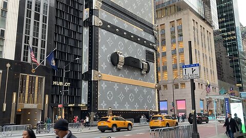 Walking Manhattan: Fifth Avenue to Times Square (Midtown)