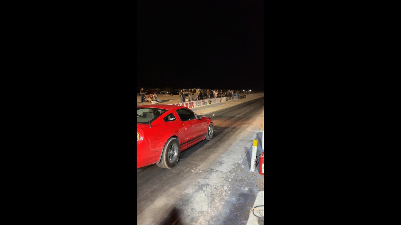 Mustang 5.0 vs INFINITI Q50