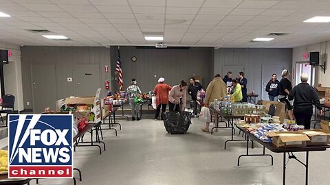 Pop-up food bank opened for military families during shutdown