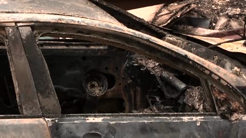 Record-breaking heat stokes bushfires in Australia's south