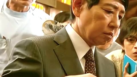 How many bowls of rice can this man eat?