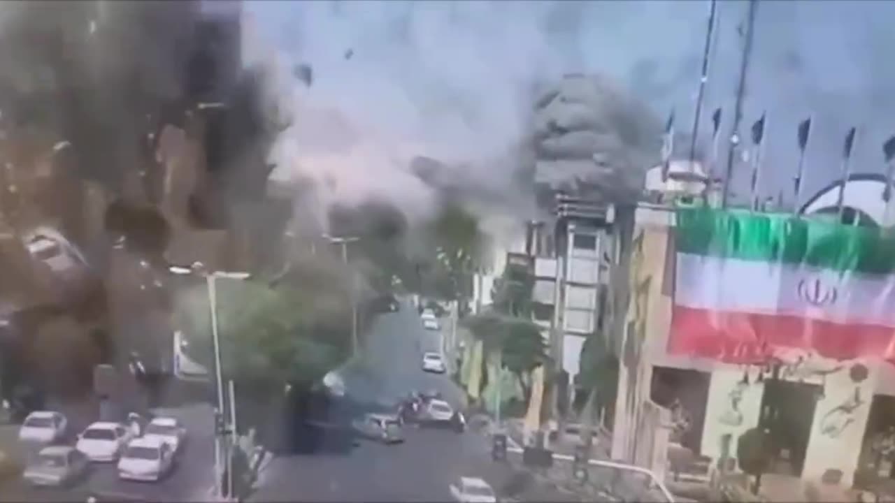 Israeli Airstrike Hit a Group of Cars Waiting at a Red Light