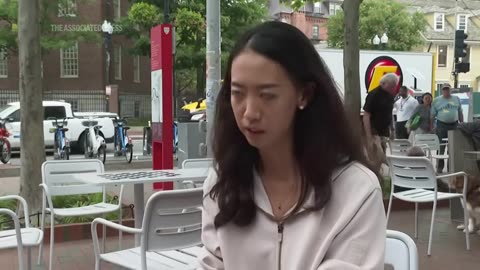 Fight breaks out behind Harvard graduate as she reflects on Campus Division 🤼‍♂️🤕💥🤛