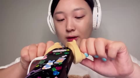 ASMR | Request Runaway❤️_ 🔥 Lip Oil Applied to the Screen Part 2👄 (Subtitles) :: Poetry