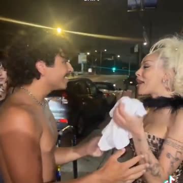 Boundary Issues: Doja Cat's Viral Fan Interaction Explained