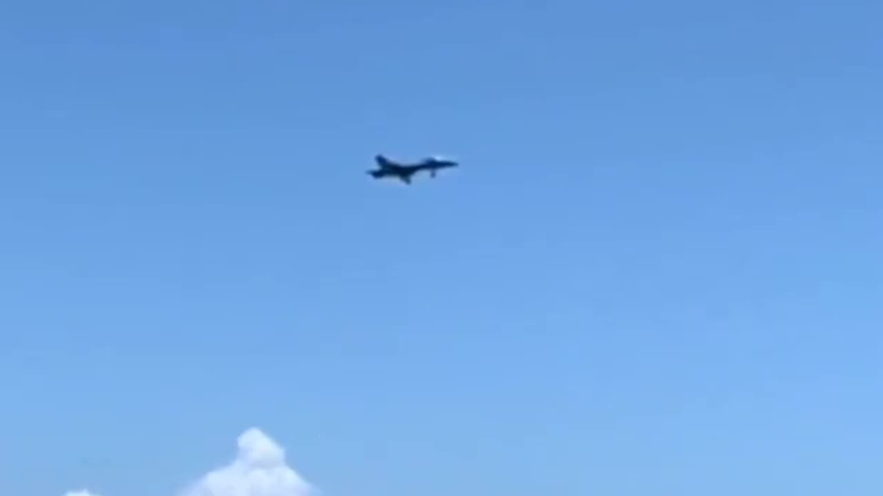 UAP Flings Itself Out of the Ocean