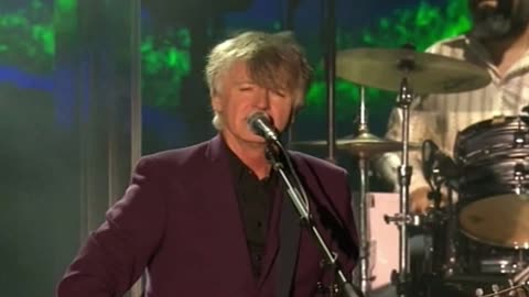 Don't Stop Now - Crowded House (live)