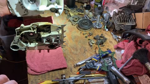 STIHL MS460 splitting the crankcase and reassembling