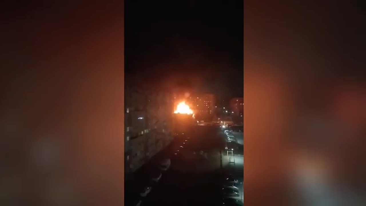 🔥 Frying oil ignition leads to fire at restaurant-nightclub in Vologda, Russia.
