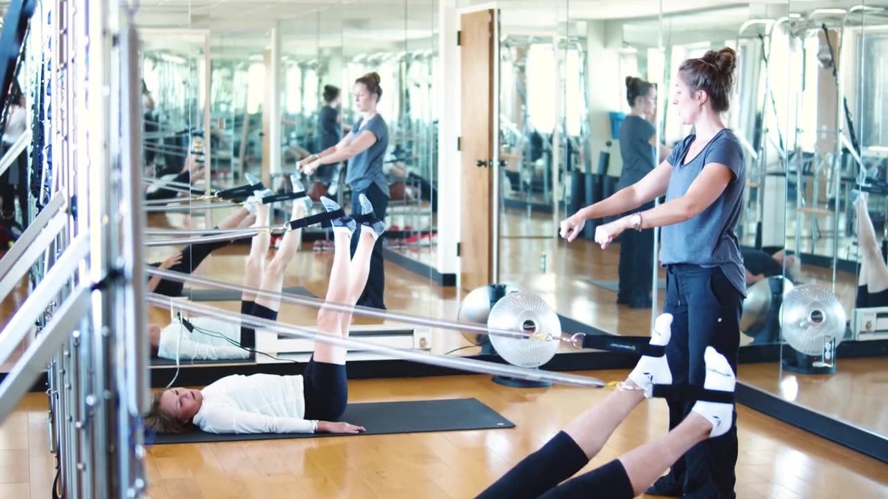"Pilates vs. Yoga: Similarities, Differences, and Key Benefits of Each"