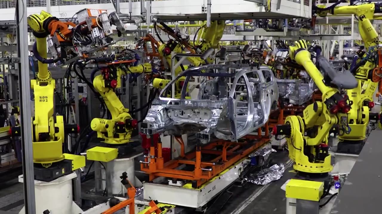 900 Stellantis workers laid off in Detroit.