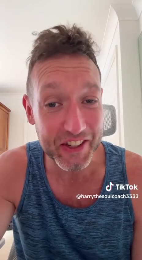 Dan Scavino Jr. E 2024 (bottom) vs. 2025 (top)... @DanScavi…