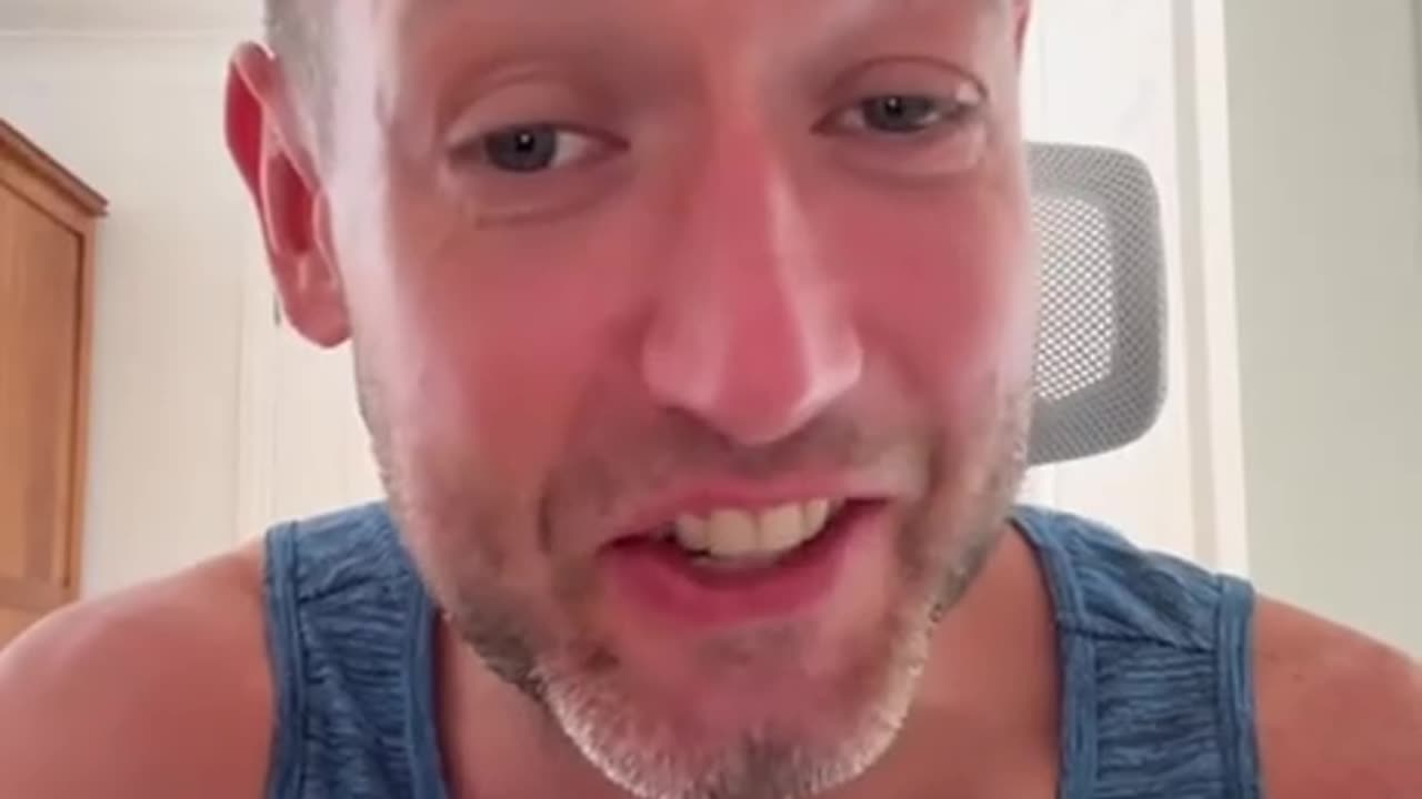 Dan Scavino Jr. E 2024 (bottom) vs. 2025 (top)... @DanScavi…