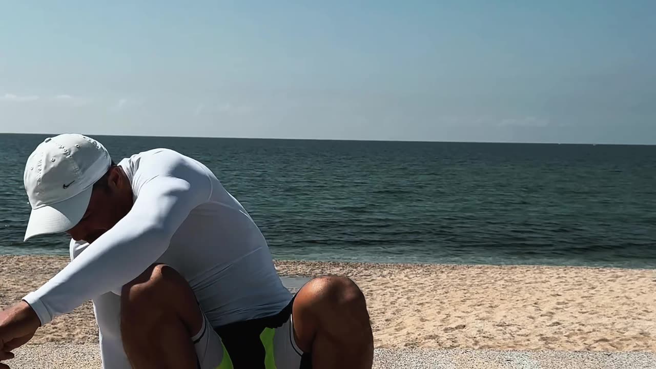 Straight leg in a pistol squat