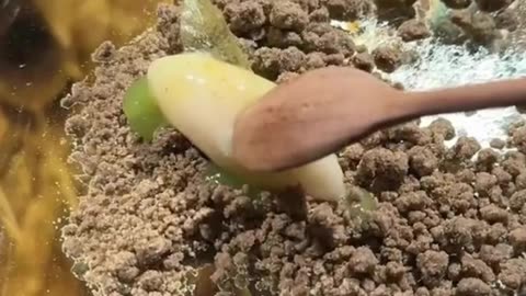 A high-end restaurant in China is serving a dessert made of elephant🤮 poop