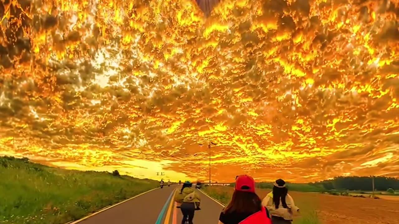 I love riding bicycles under a sky like this