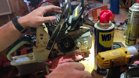 How to do a pressure vacuum test on a chainsaw