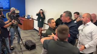U.S. Senator Alex Padilla (D-CA) detained after interrupting DHS Sec Noem's press conference