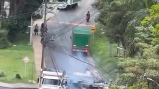 ACCIDENTE Y SAQUEO DE CAMIÓN EN JUAN ARIAS - BOL´IVAR