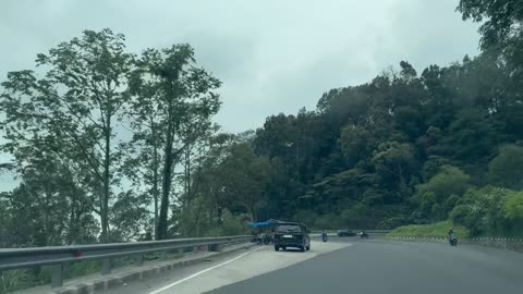Chasing the Sunrise: Trek to the Mountain Top