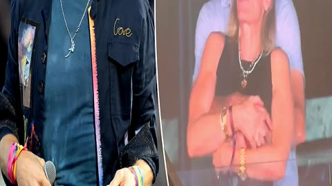 Watch Chris Martin Defend Coldplay Kiss Cam Despit
