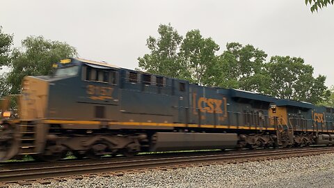 Lighting Fast CSX Train part 34 Hot Hauler
