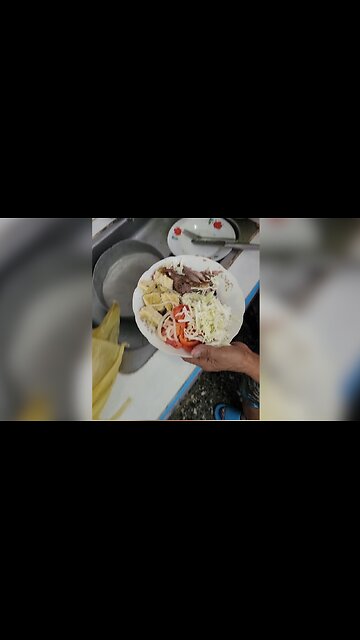 El VERDADERO Plato Cubano: Tamal, Lechón y Congrí.