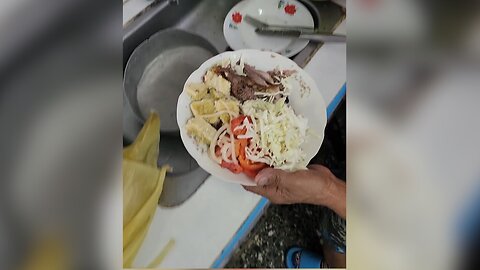 El VERDADERO Plato Cubano: Tamal, Lechón y Congrí.