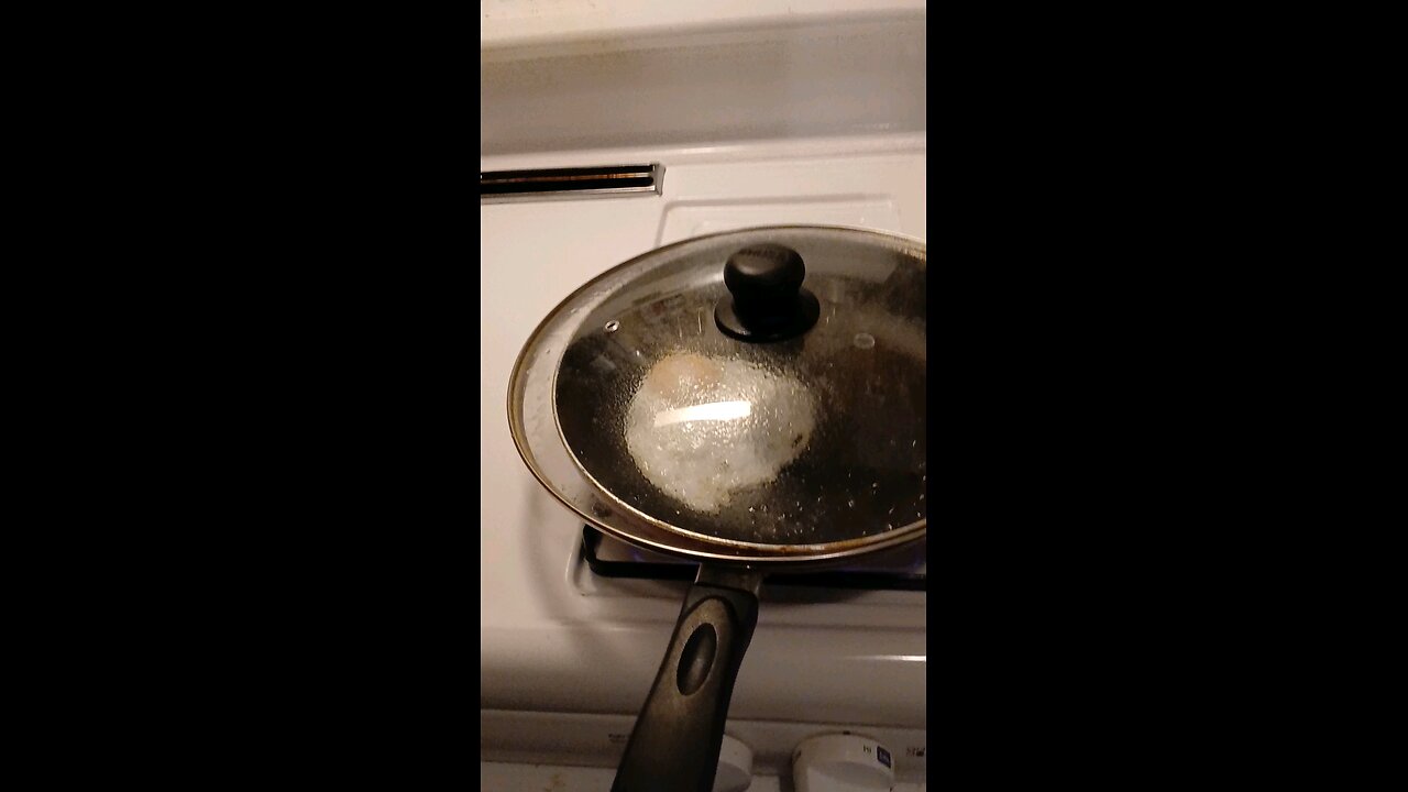 ASMR making breakfast