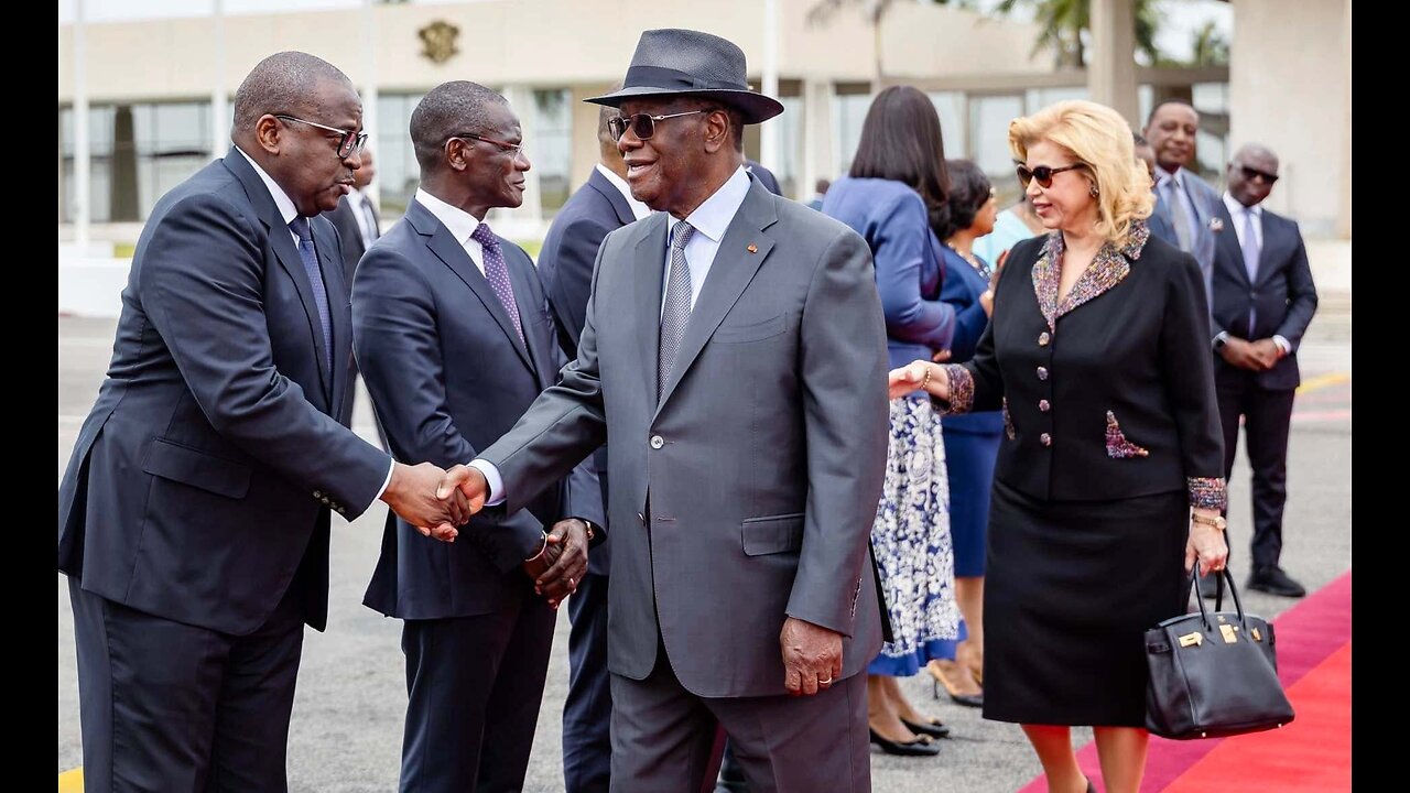PANIQUÉ ET DÉCIDÉ À RENTRER PRÉCIPITAMMENT AU PAYS, ALASSANE OUATTARA ANNULE SON RETOUR IN EXTREMIS.