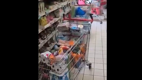 France - internet is dowbusiness doesn't take cash, people abandon their loaded trollies