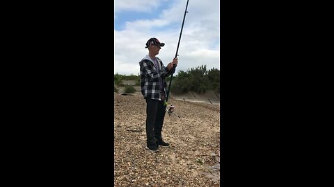 FISHING IN THE U K Skills 🎣🐟 Part 1 ⬇️
